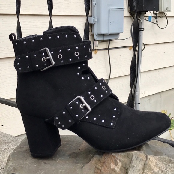 ❌❌SOLD❌❌METAPHOR BLACK BOOTS - Picture 8 of 8